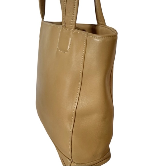 Coach Vintage Leather Tote Bag Camel Tan | Style No. 9305 | Made in USA - Picture 4 of 9